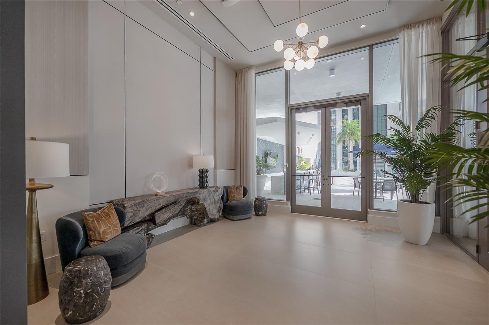 275 1ST Ave #1504 ST PETERSBURG, FL 33701