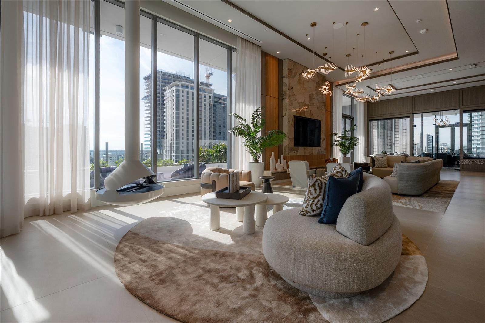 275 1ST Ave #1504 ST PETERSBURG, FL 33701