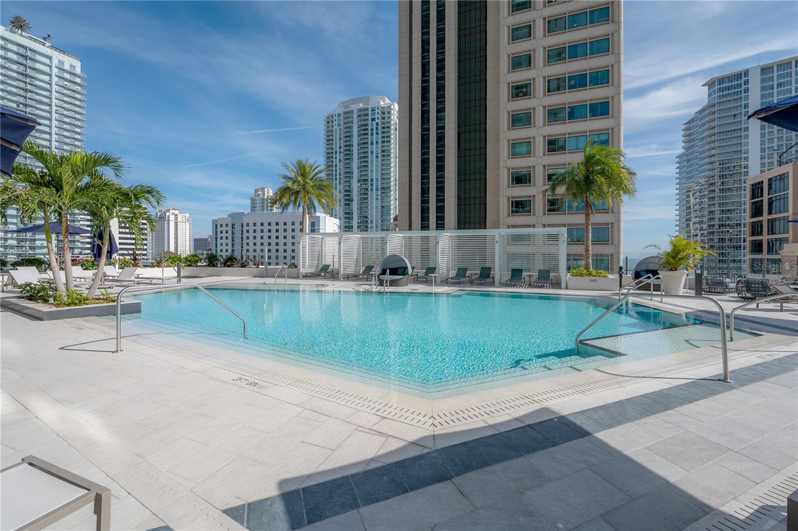 275 1ST Ave #1504 ST PETERSBURG, FL 33701