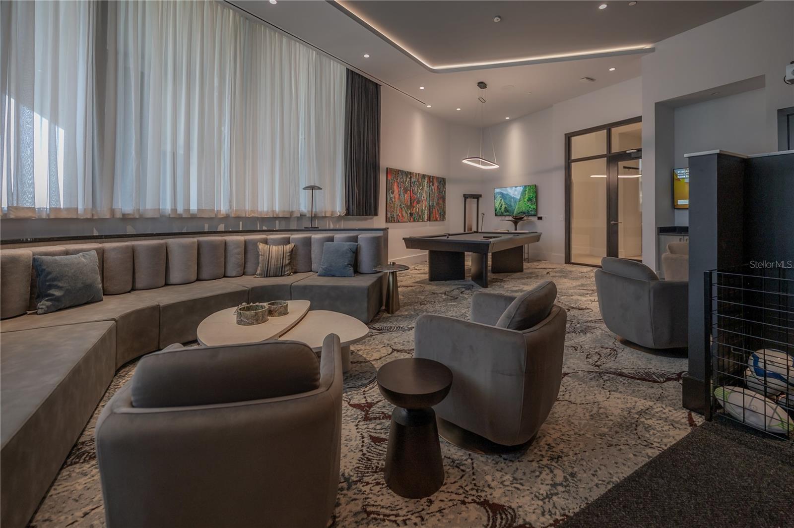 275 1ST Ave #1504 ST PETERSBURG, FL 33701