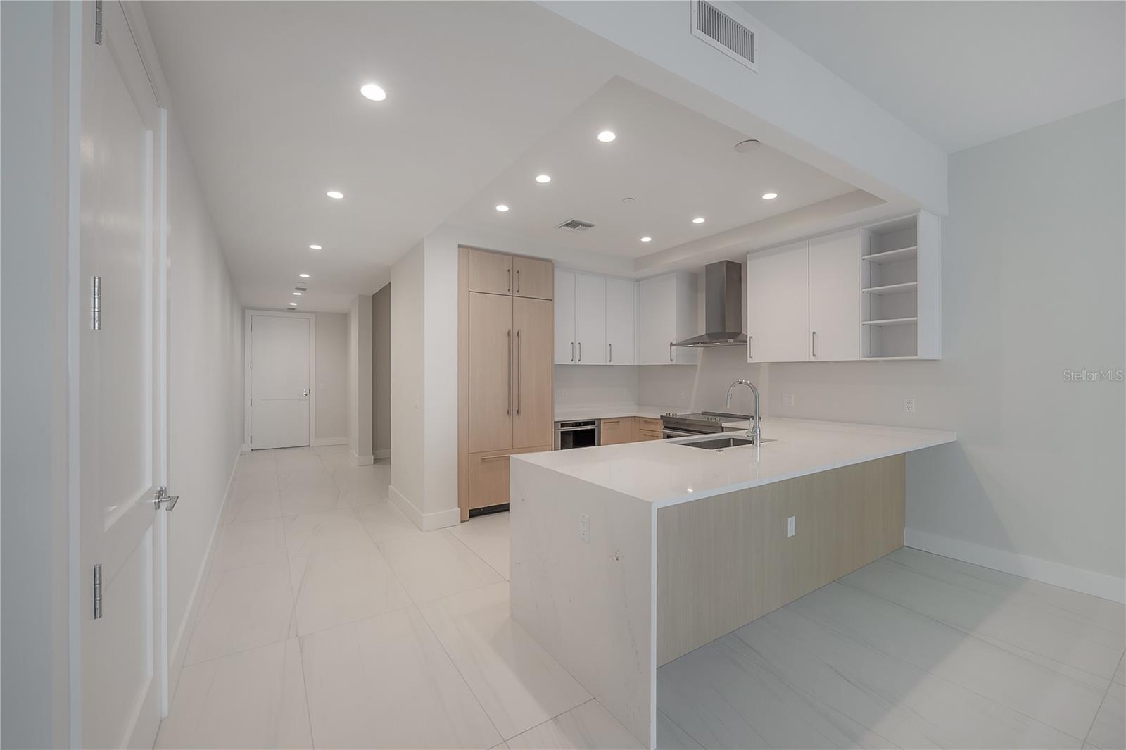 275 1ST Ave #1504 ST PETERSBURG, FL 33701