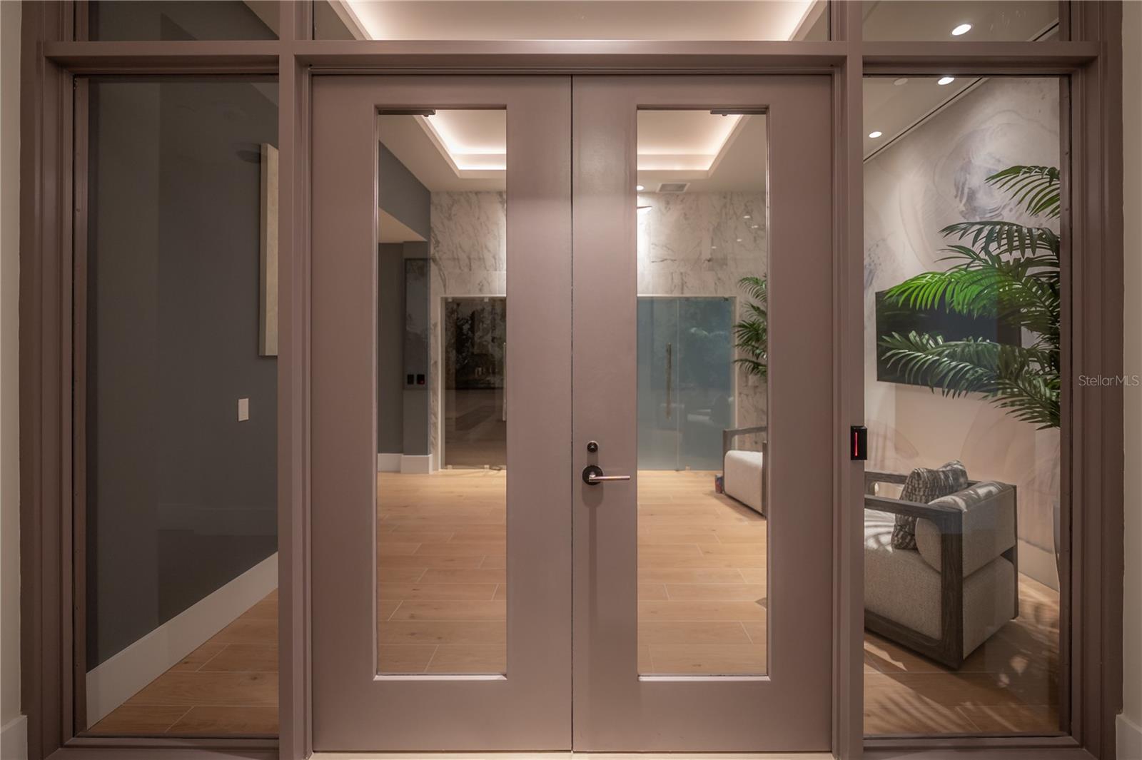 275 1ST Ave #1504 ST PETERSBURG, FL 33701