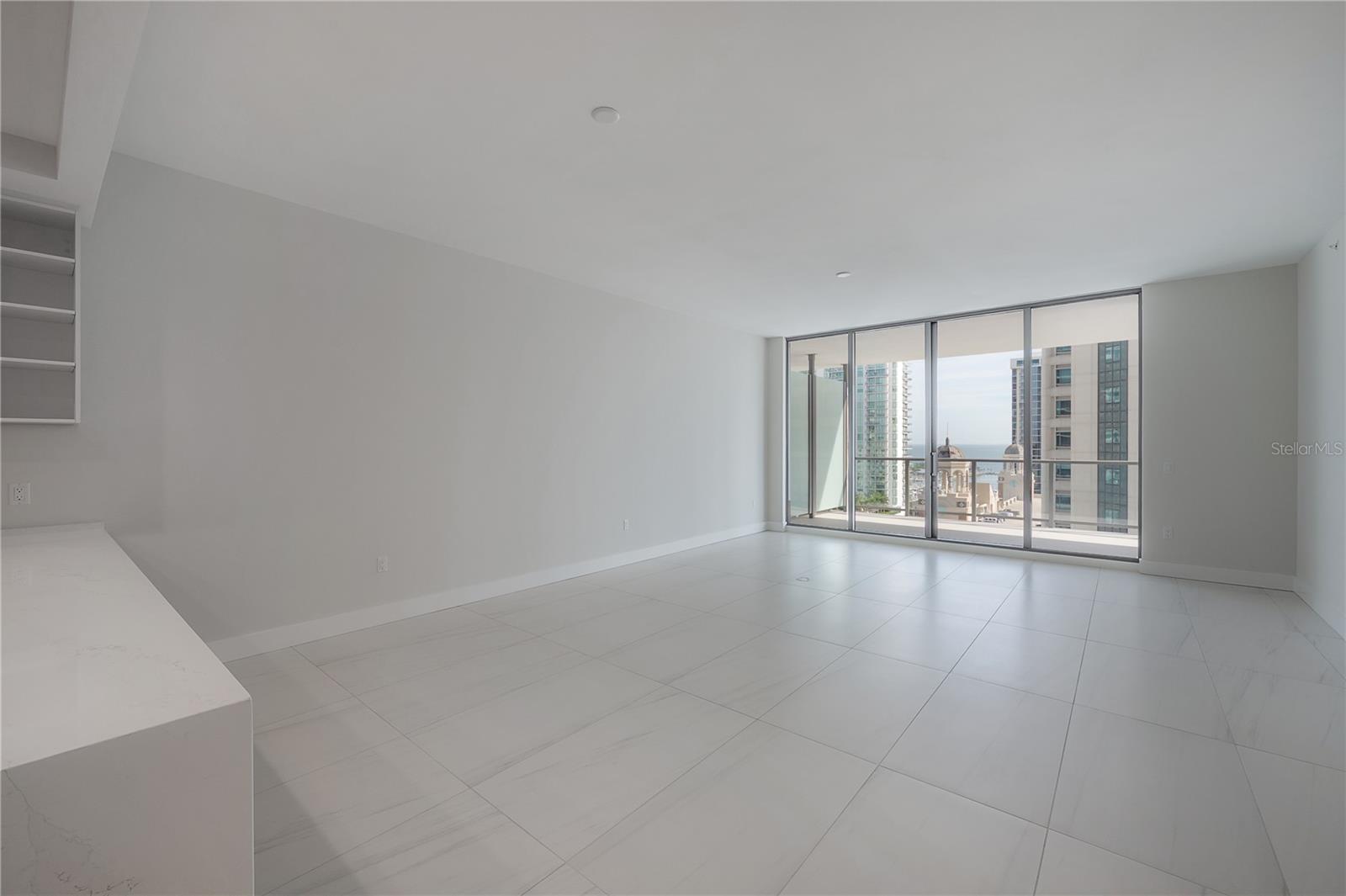 275 1ST Ave #1504 ST PETERSBURG, FL 33701