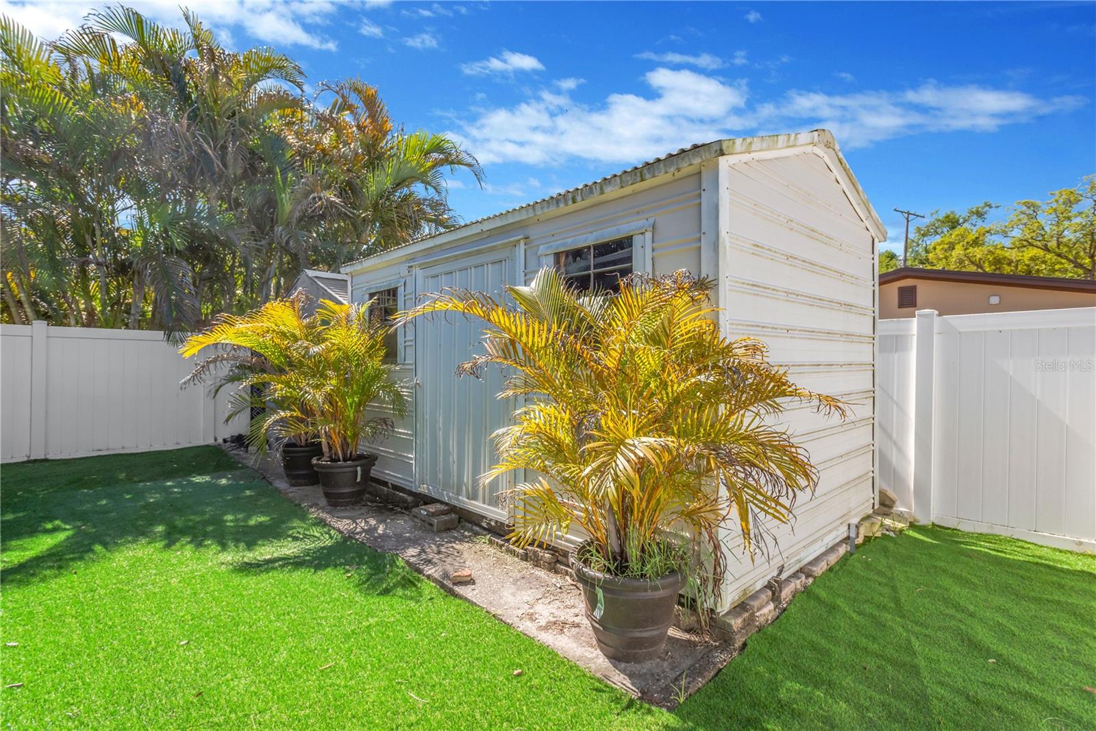 6305 S SELBOURNE Ave TAMPA, FL 33611