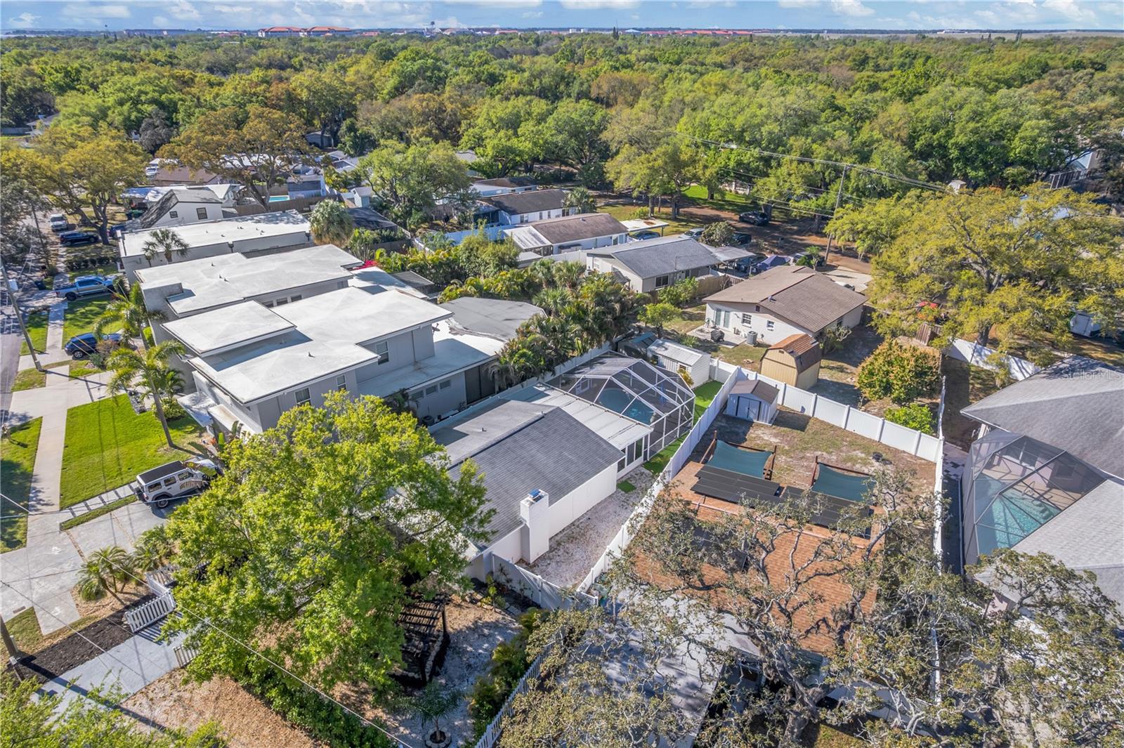 6305 S SELBOURNE Ave TAMPA, FL 33611