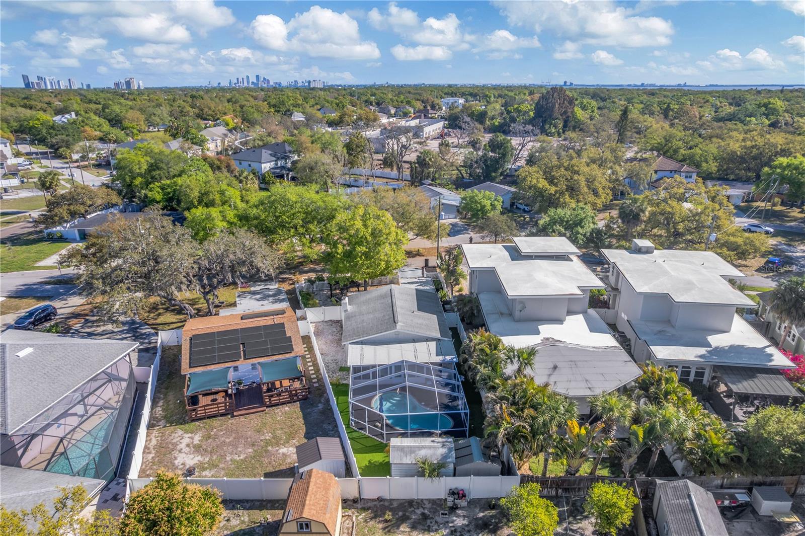 6305 S SELBOURNE Ave TAMPA, FL 33611