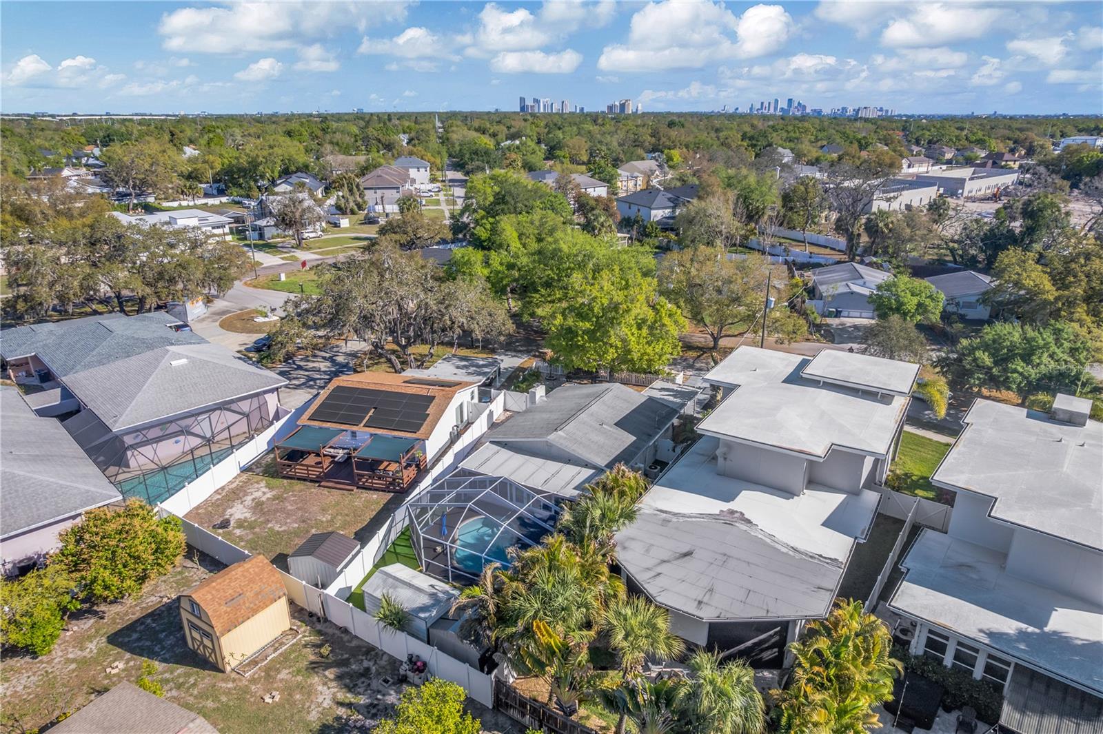 6305 S SELBOURNE Ave TAMPA, FL 33611