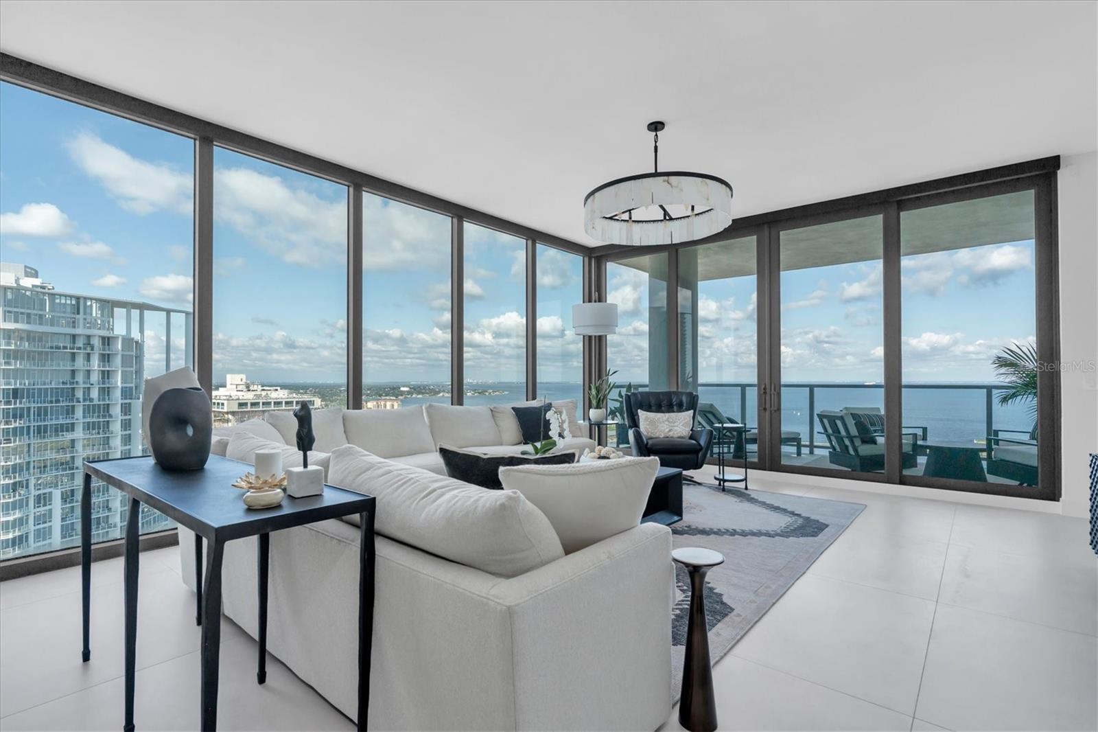301 1ST St #3003 ST PETERSBURG, FL 33701