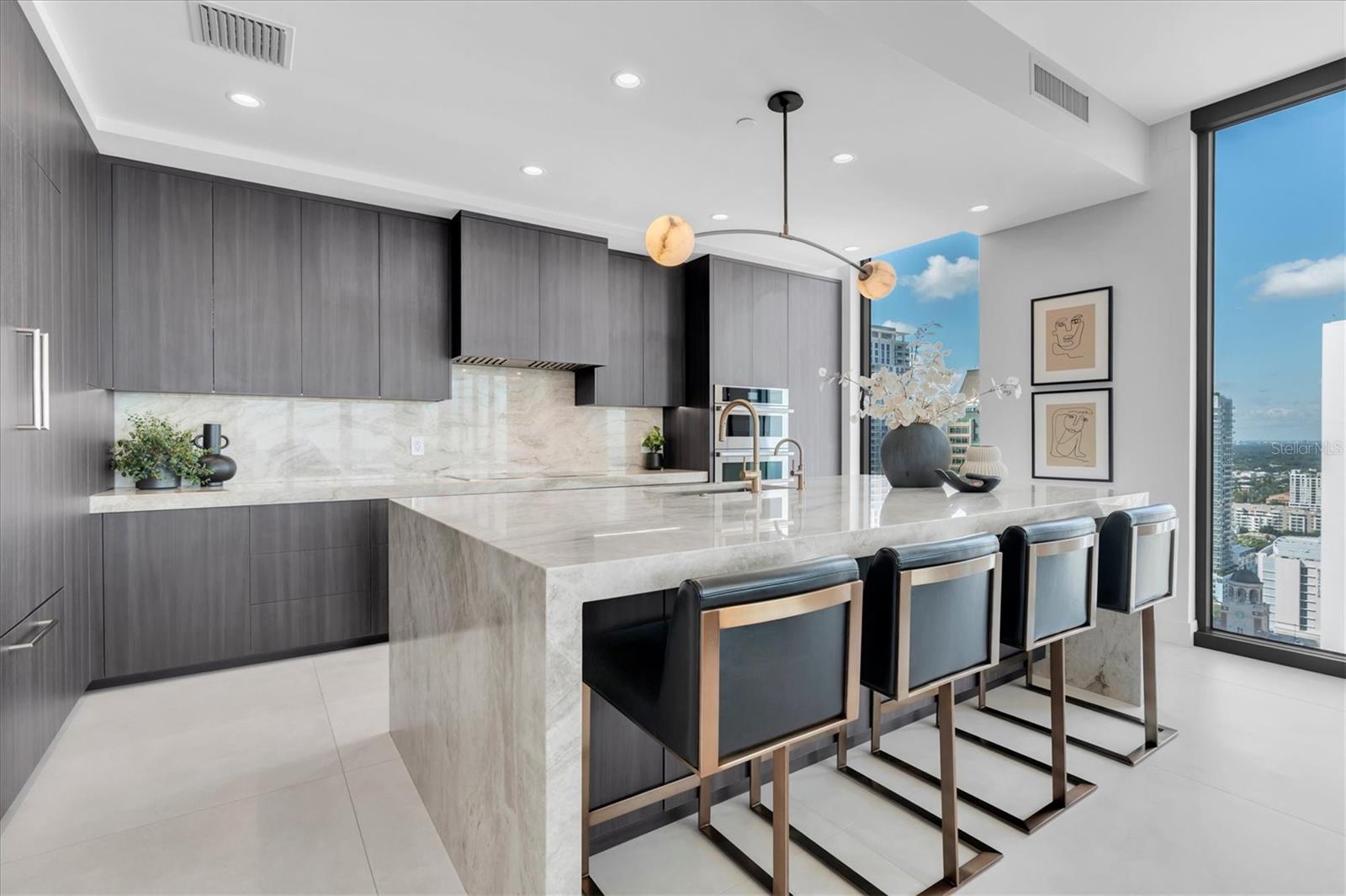 301 1ST St #3003 ST PETERSBURG, FL 33701