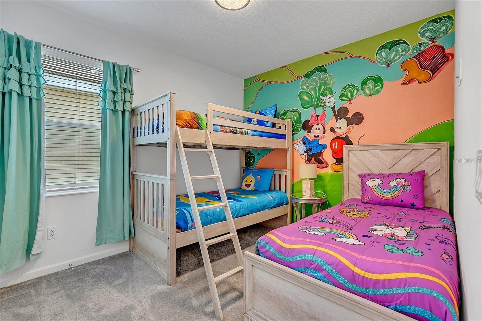 2547 SHANTI Dr KISSIMMEE, FL 34746