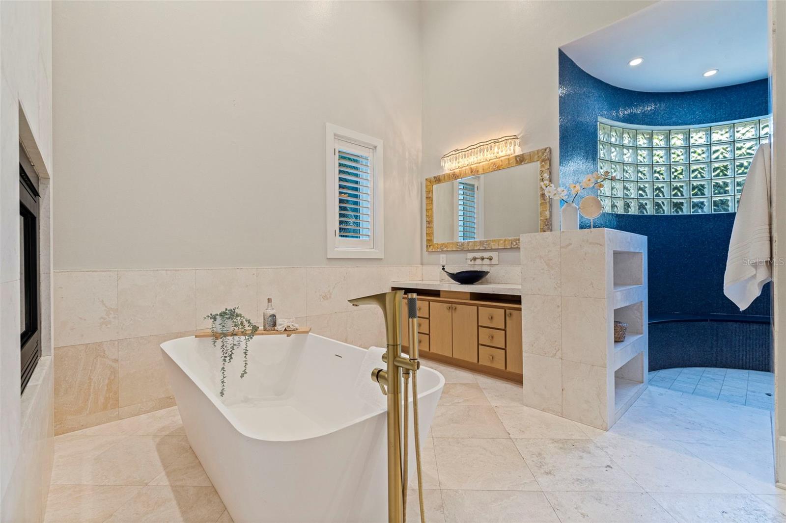 6152 52ND St ST PETERSBURG, FL 33715