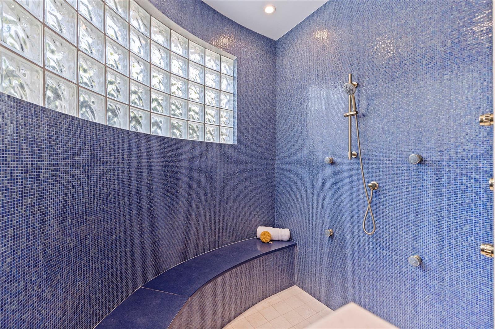 6152 52ND St ST PETERSBURG, FL 33715