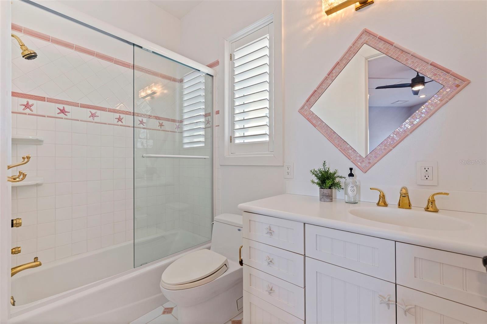 6152 52ND St ST PETERSBURG, FL 33715