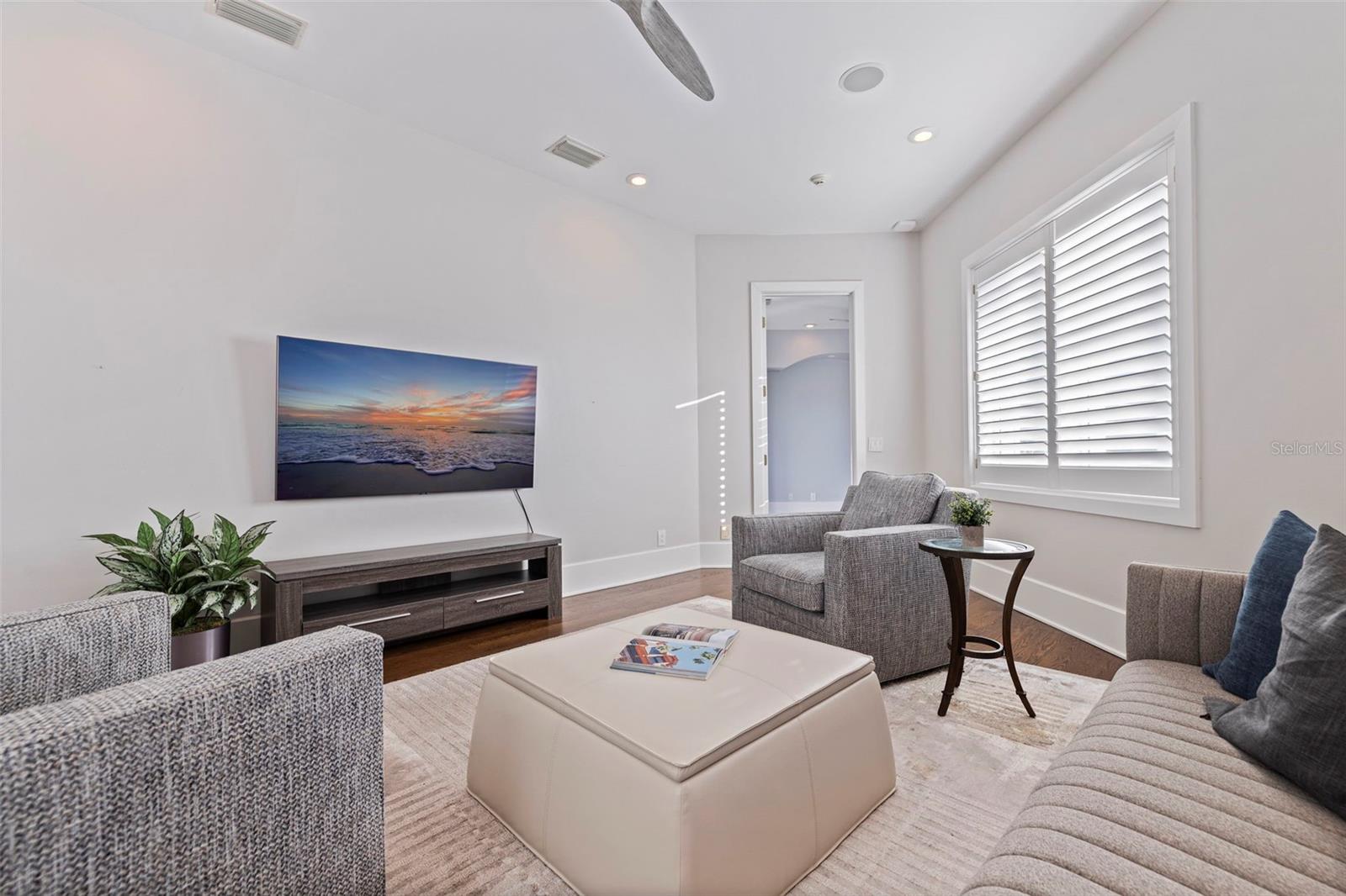 6152 52ND St ST PETERSBURG, FL 33715