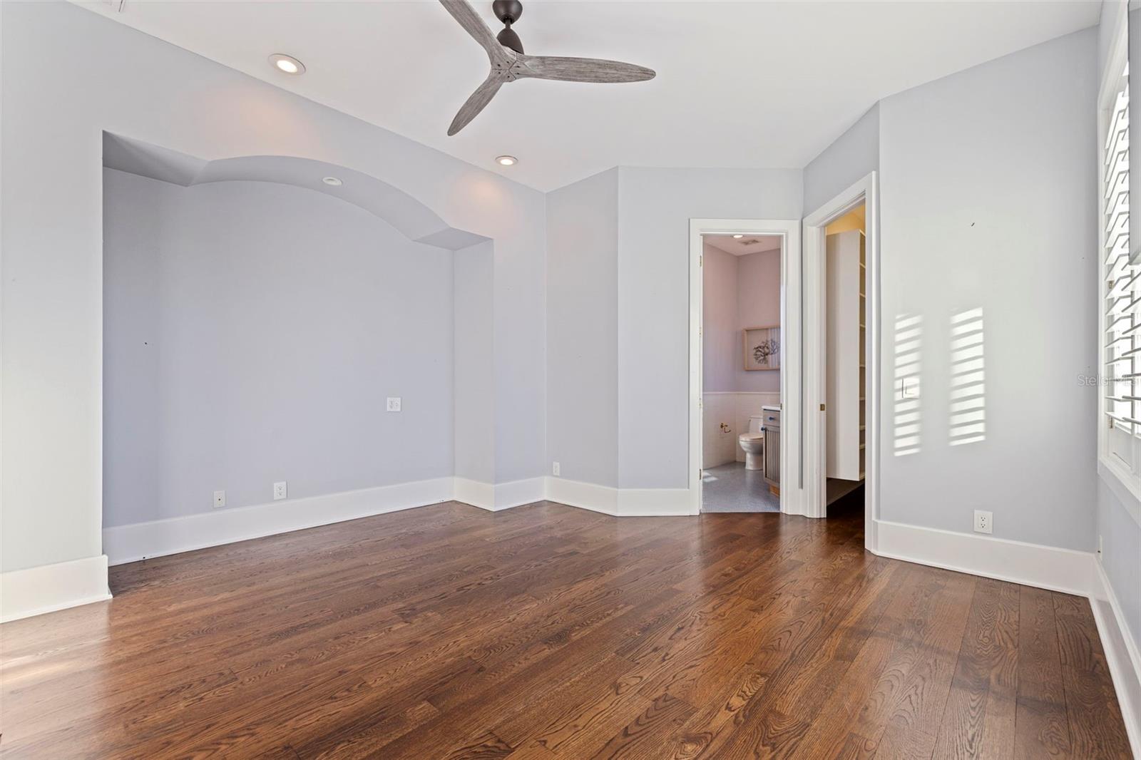 6152 52ND St ST PETERSBURG, FL 33715