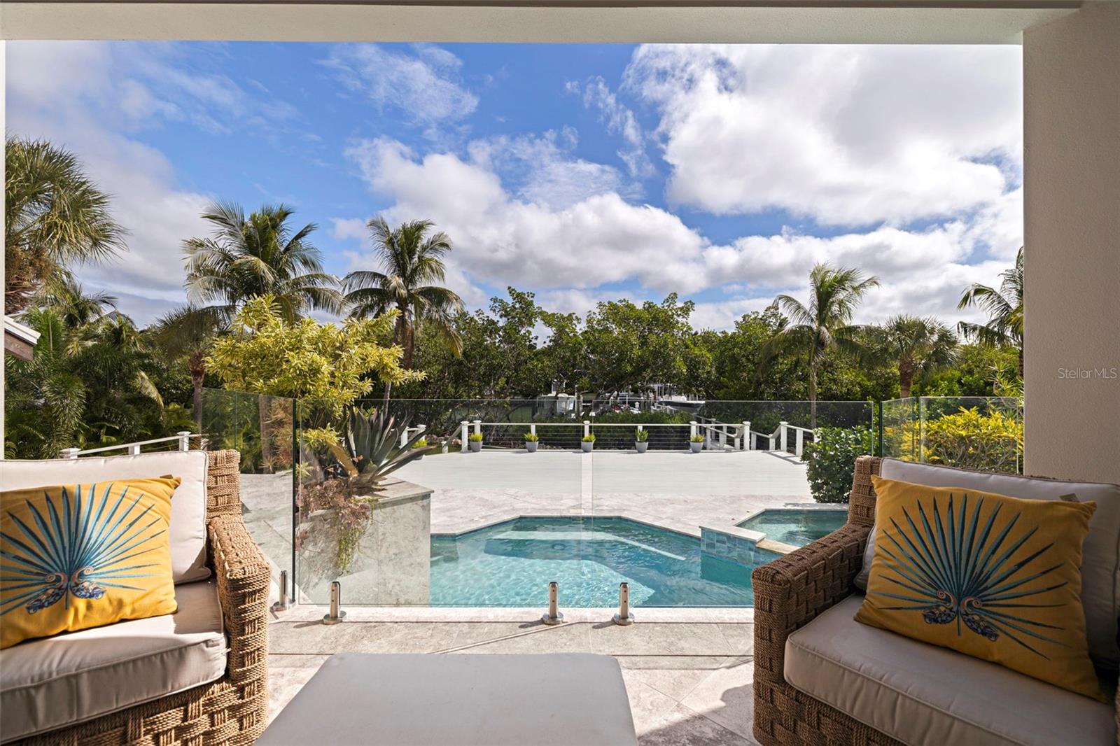 6152 52ND St ST PETERSBURG, FL 33715