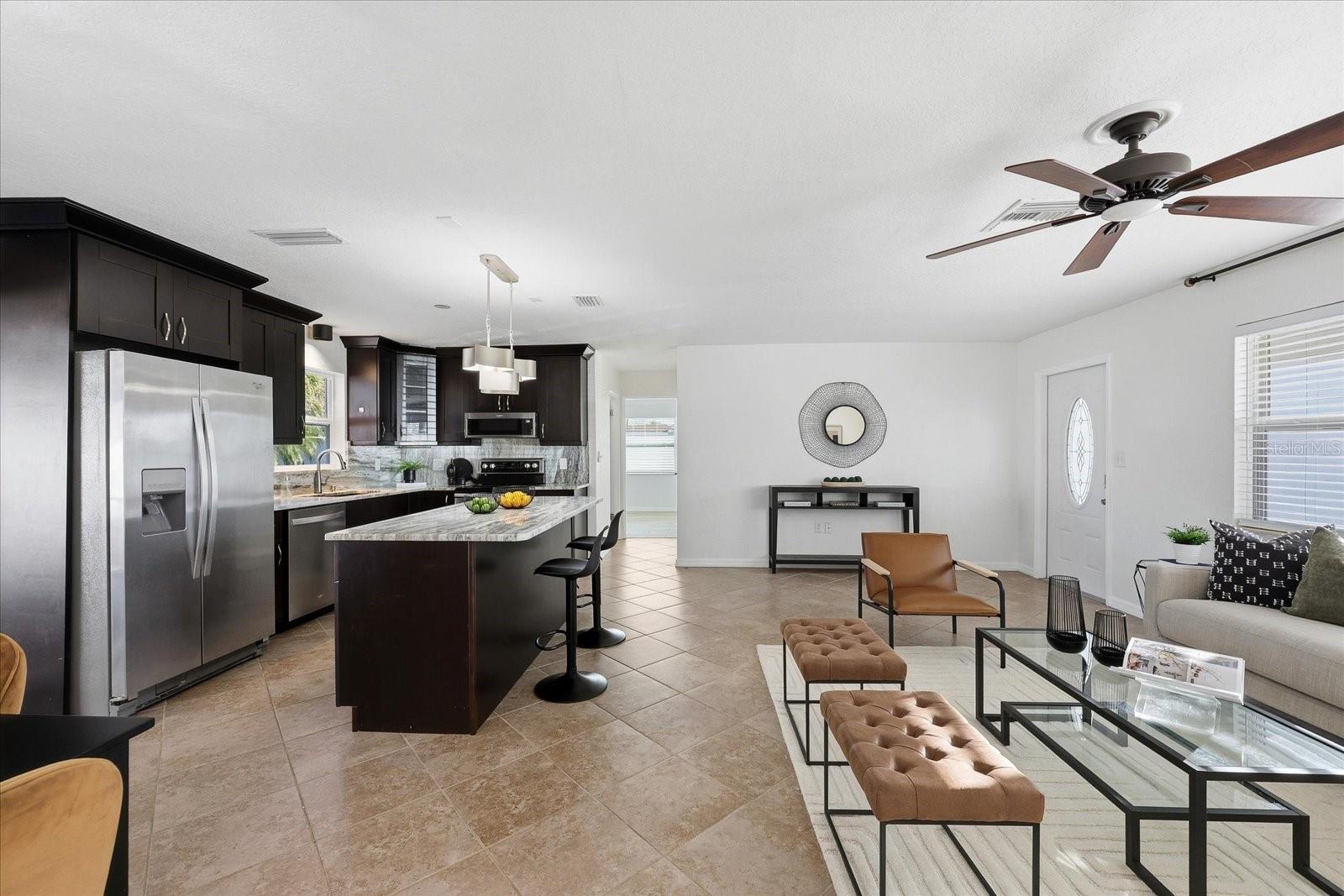 2461 61ST Ln ST PETERSBURG, FL 33710