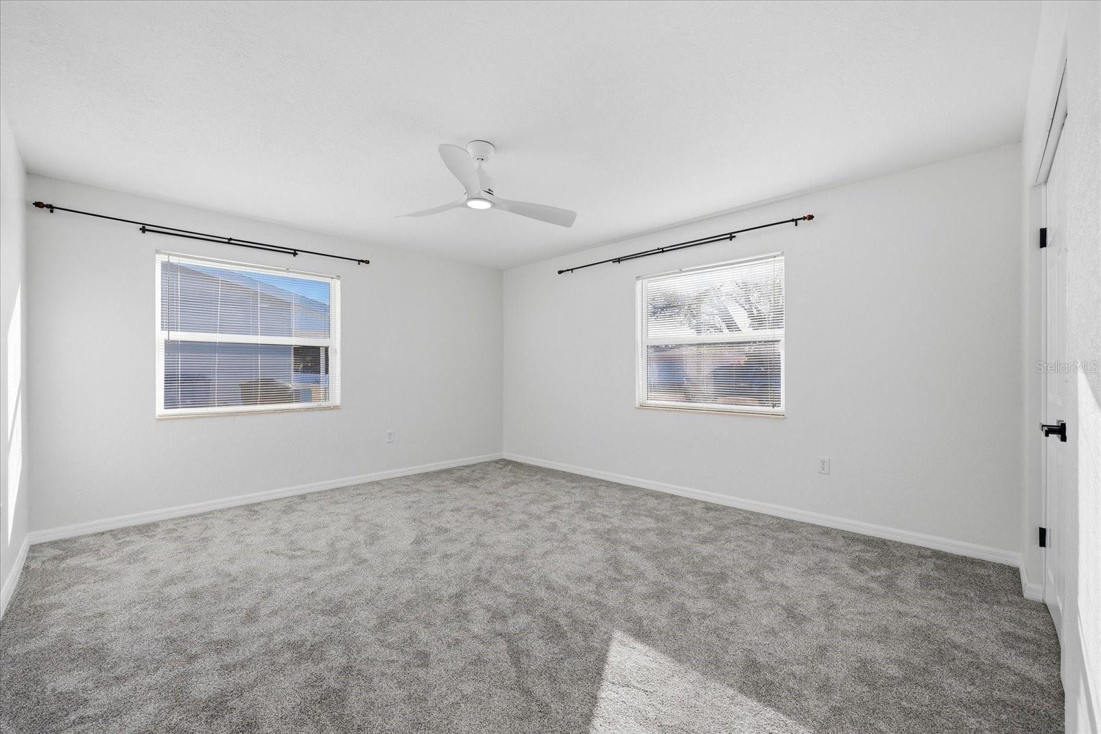 2461 61ST Ln ST PETERSBURG, FL 33710