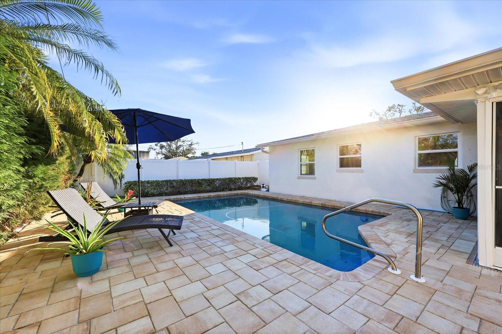 2461 61ST Ln ST PETERSBURG, FL 33710