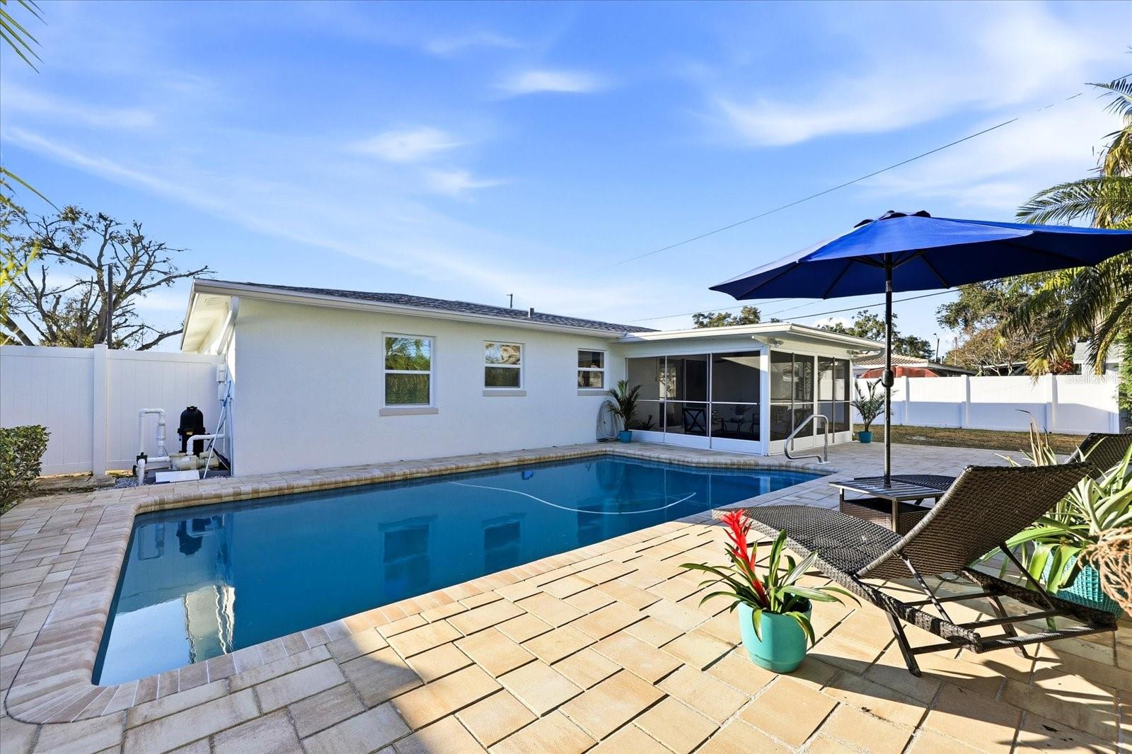 2461 61ST Ln ST PETERSBURG, FL 33710