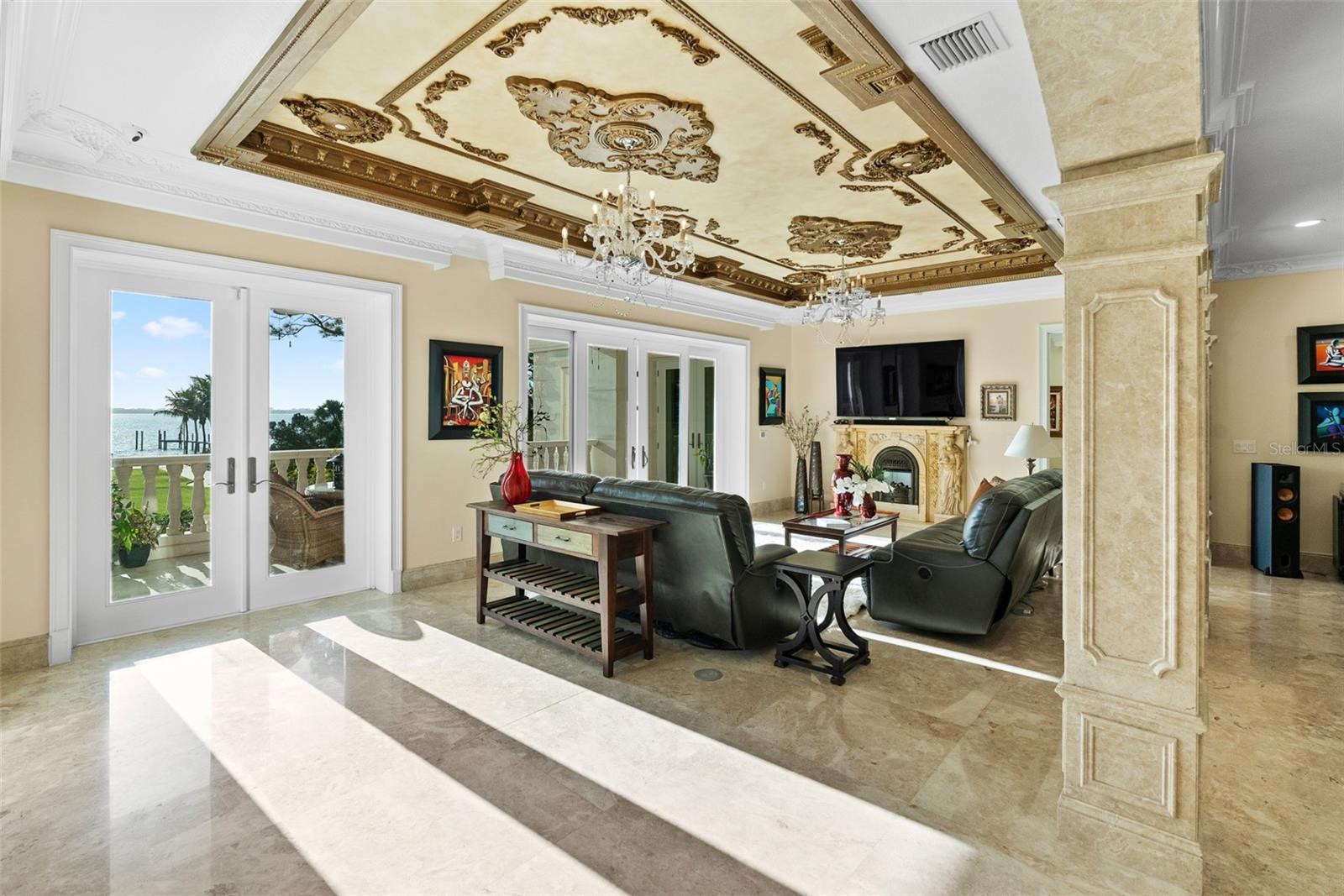 2000 Park St ST PETERSBURG, FL 33710