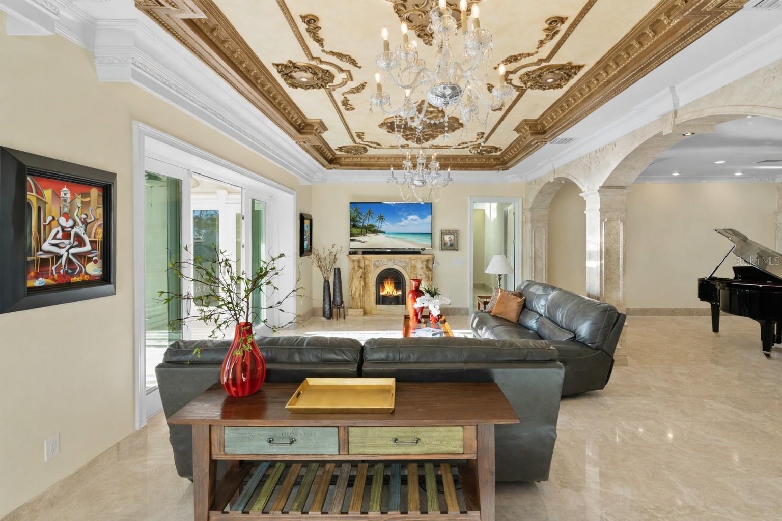 2000 Park St ST PETERSBURG, FL 33710