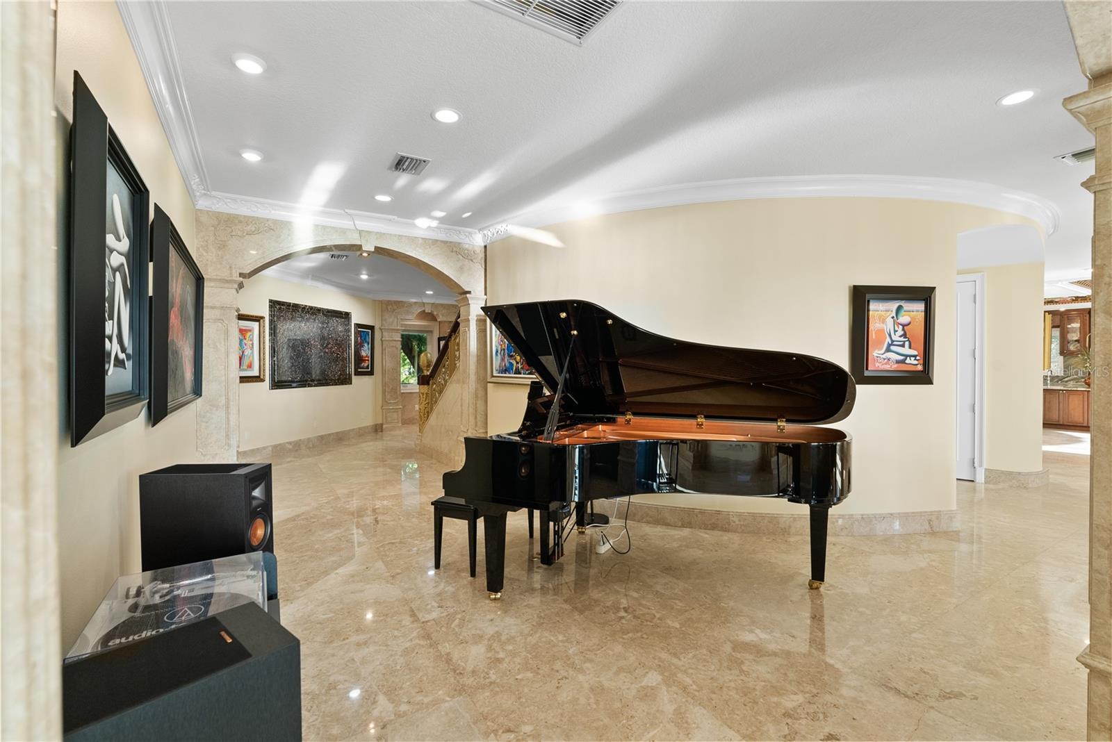 2000 Park St ST PETERSBURG, FL 33710