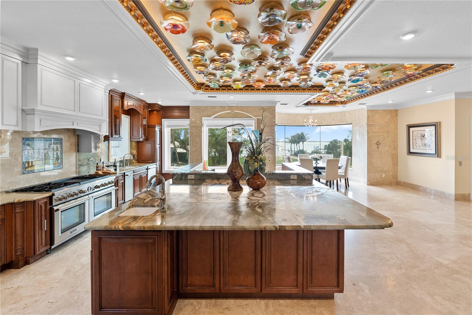 2000 Park St ST PETERSBURG, FL 33710