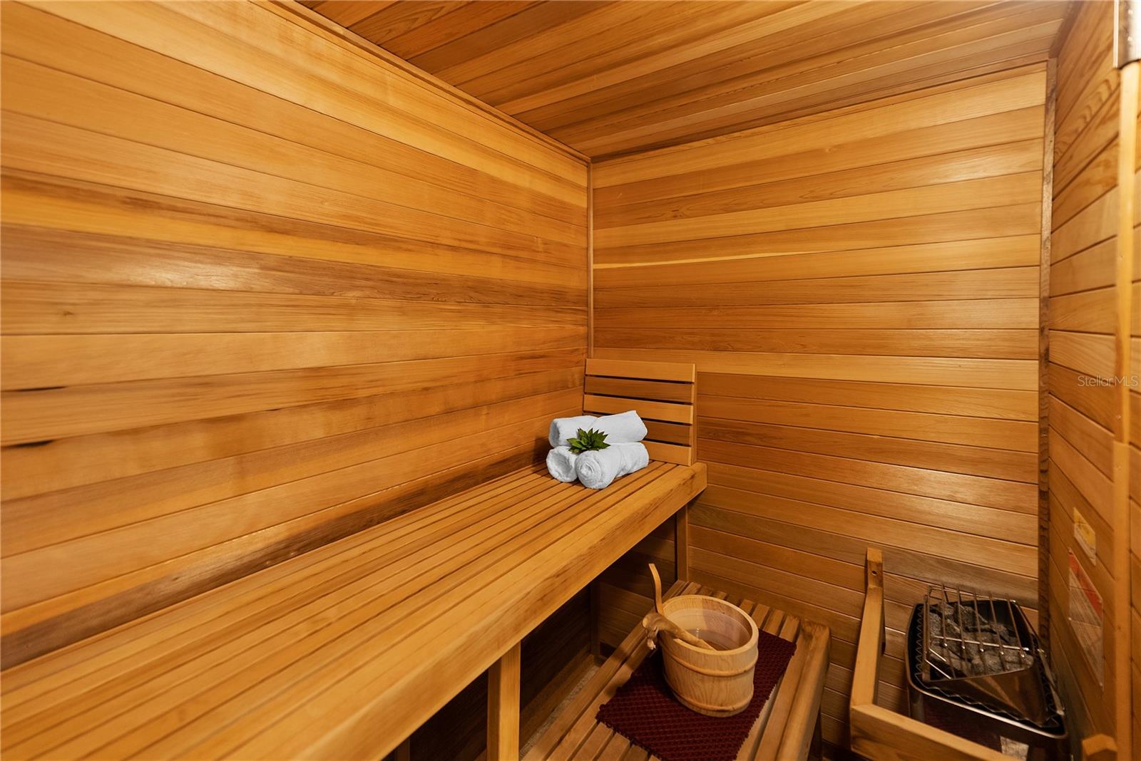 2000 Park St ST PETERSBURG, FL 33710