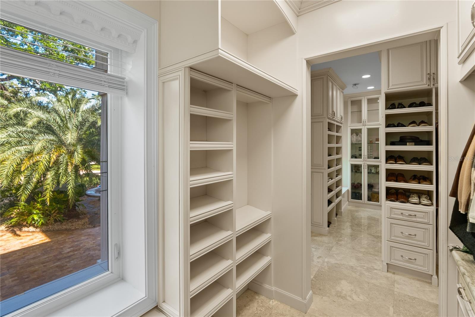 2000 Park St ST PETERSBURG, FL 33710