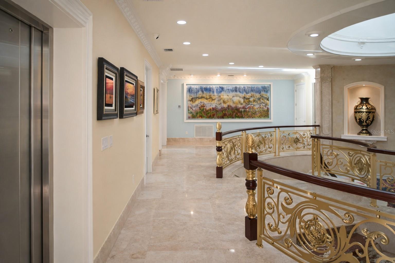 2000 Park St ST PETERSBURG, FL 33710