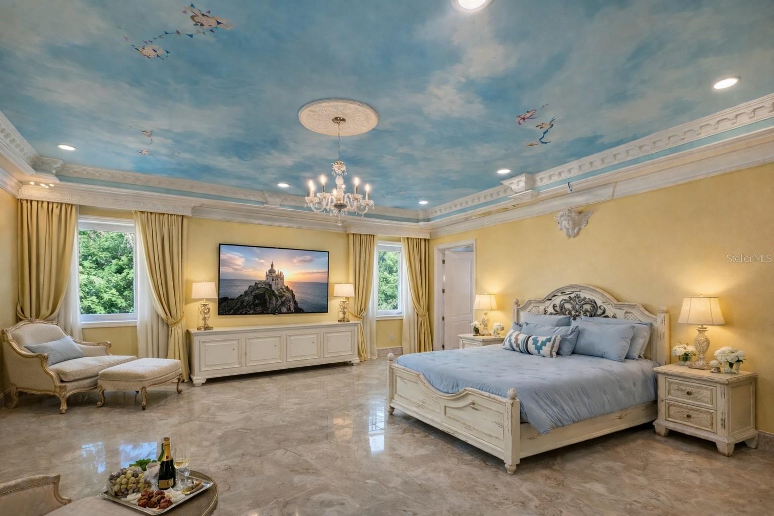 2000 Park St ST PETERSBURG, FL 33710