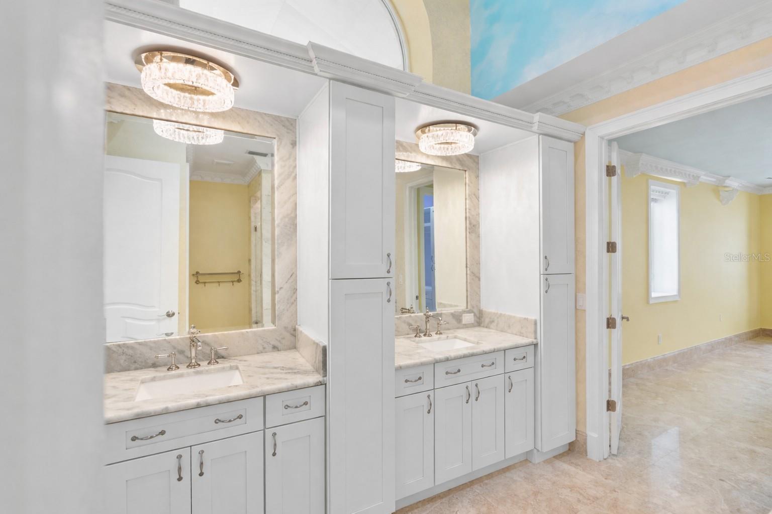 2000 Park St ST PETERSBURG, FL 33710