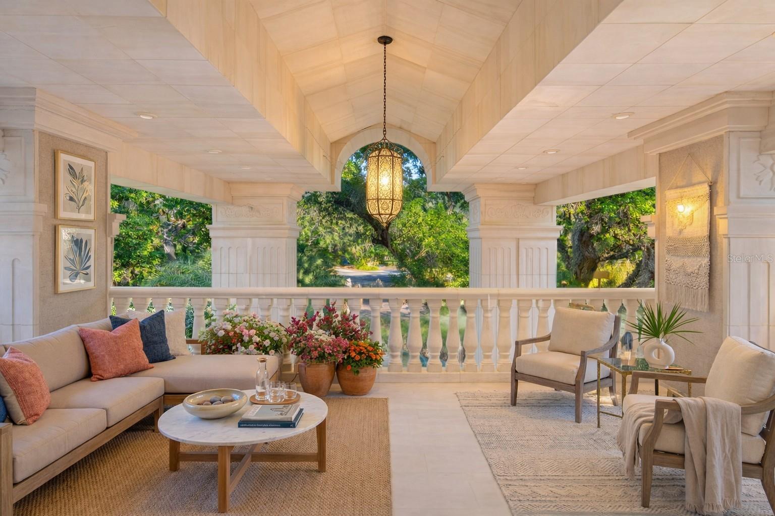 2000 Park St ST PETERSBURG, FL 33710