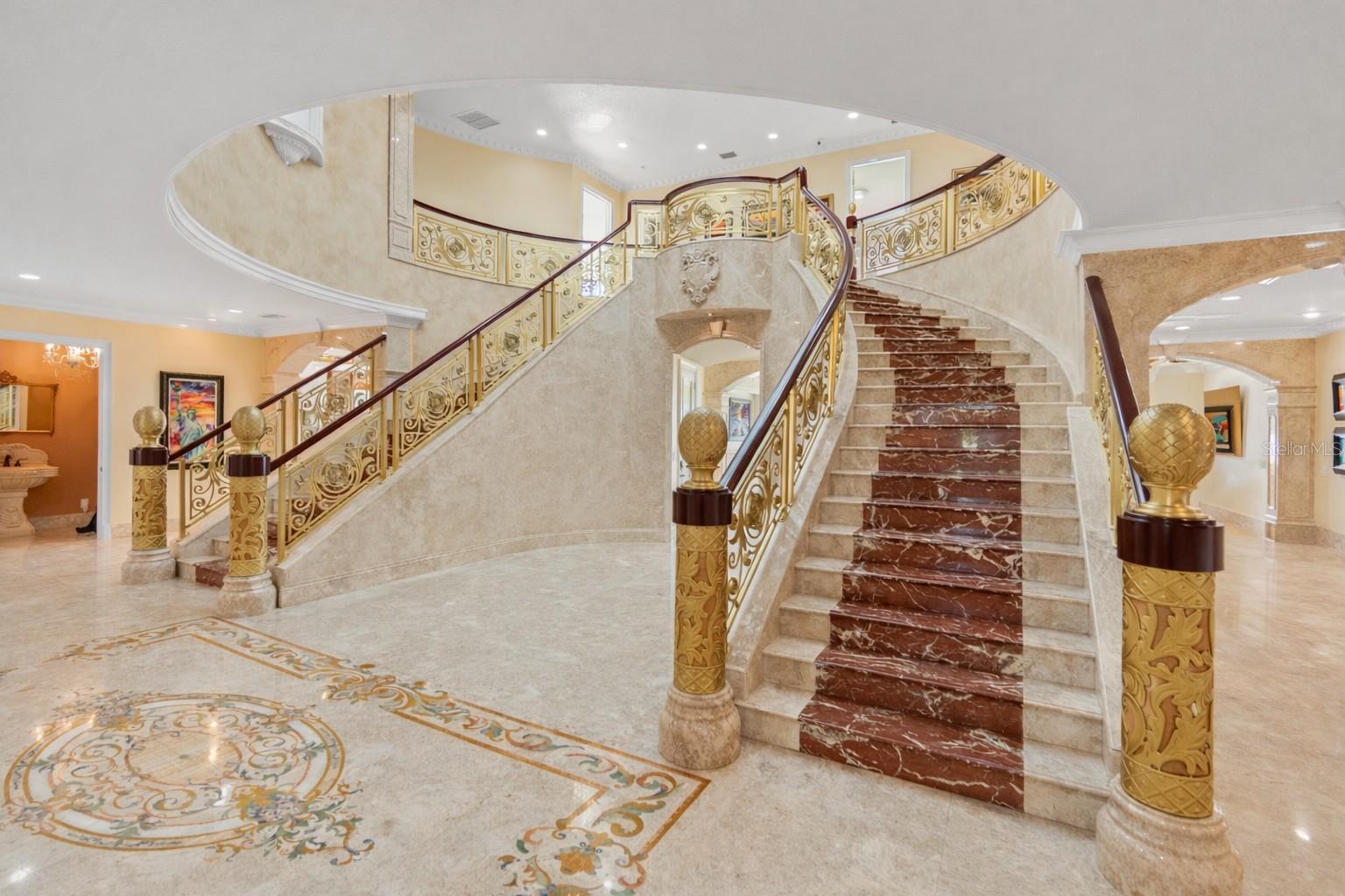 2000 Park St ST PETERSBURG, FL 33710