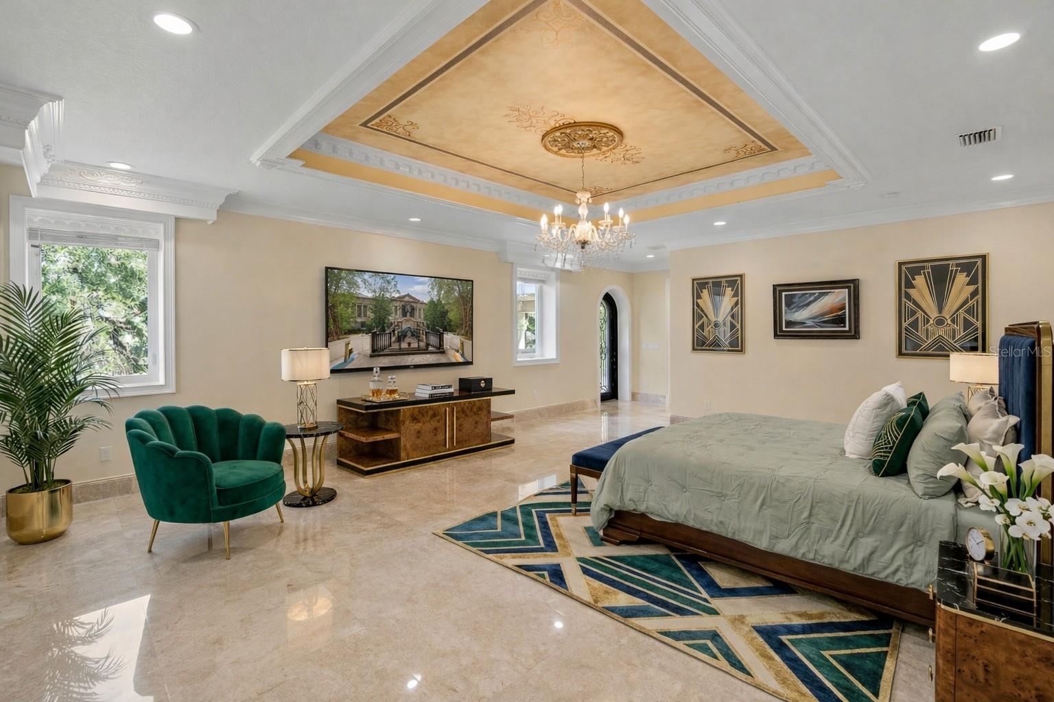 2000 Park St ST PETERSBURG, FL 33710