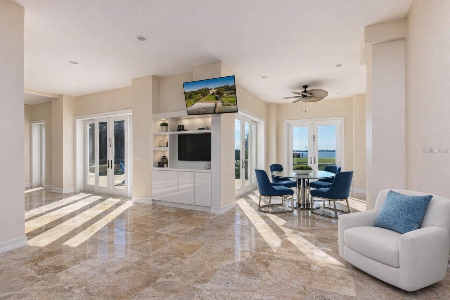 2000 Park St ST PETERSBURG, FL 33710