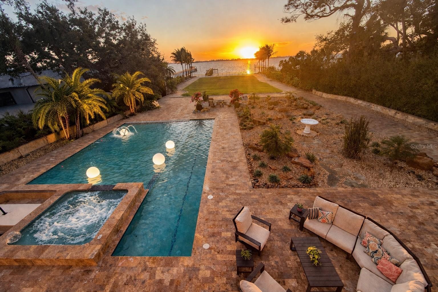 2000 Park St ST PETERSBURG, FL 33710