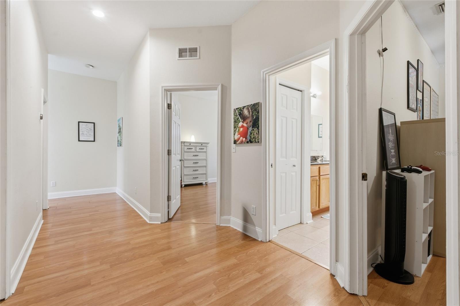 4521 JUANITA Way ST PETERSBURG, FL 33705