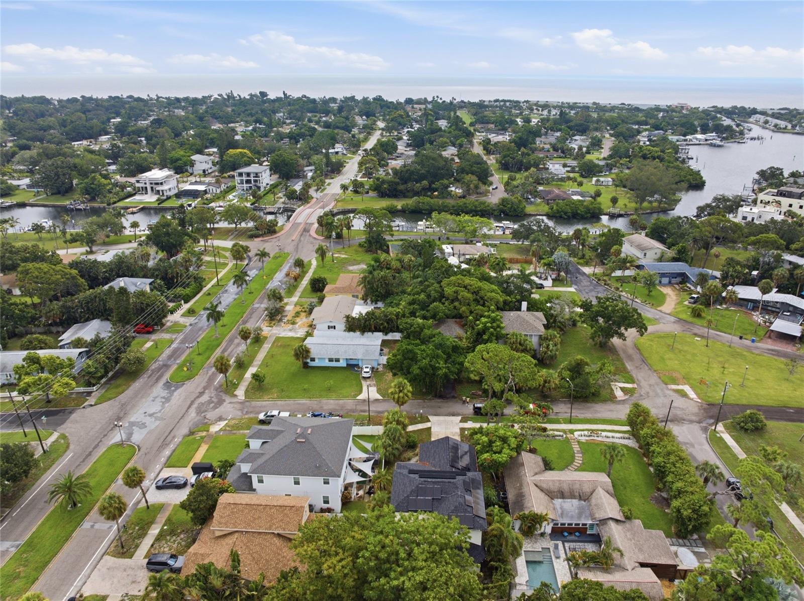 4521 JUANITA Way ST PETERSBURG, FL 33705