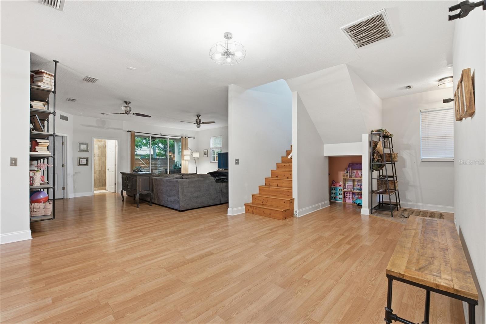 4521 JUANITA Way ST PETERSBURG, FL 33705