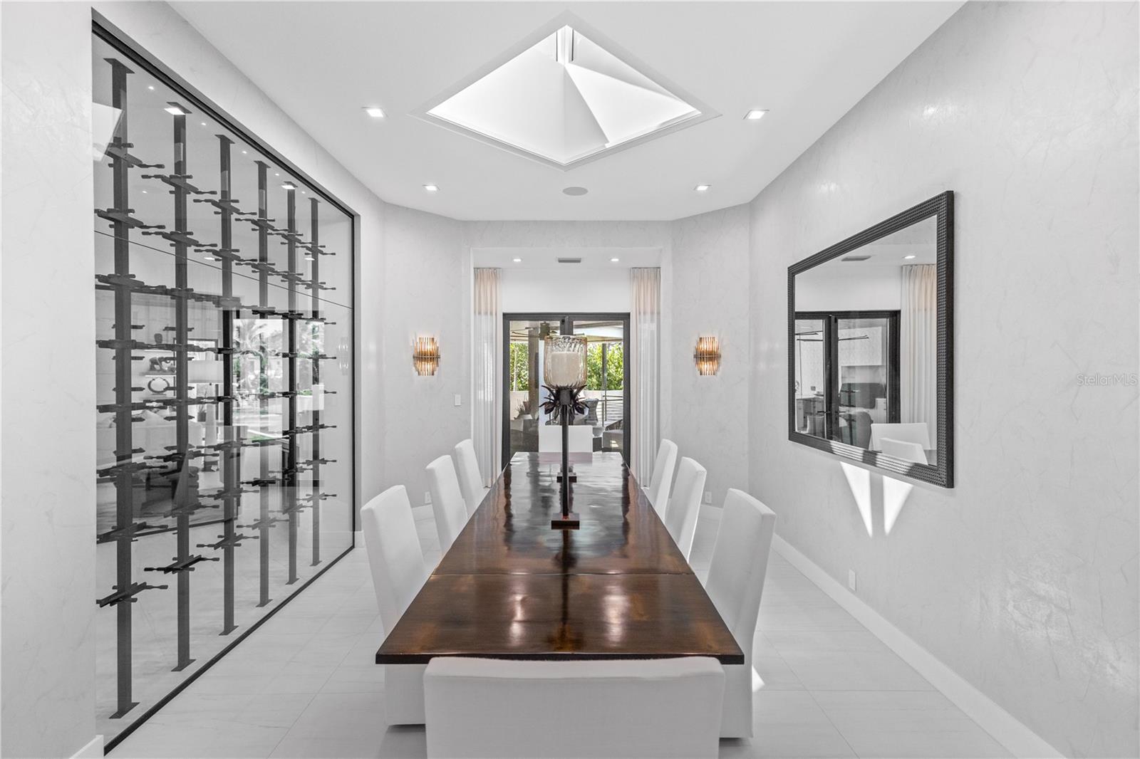 1808 FLOWER Dr SARASOTA, FL 34239