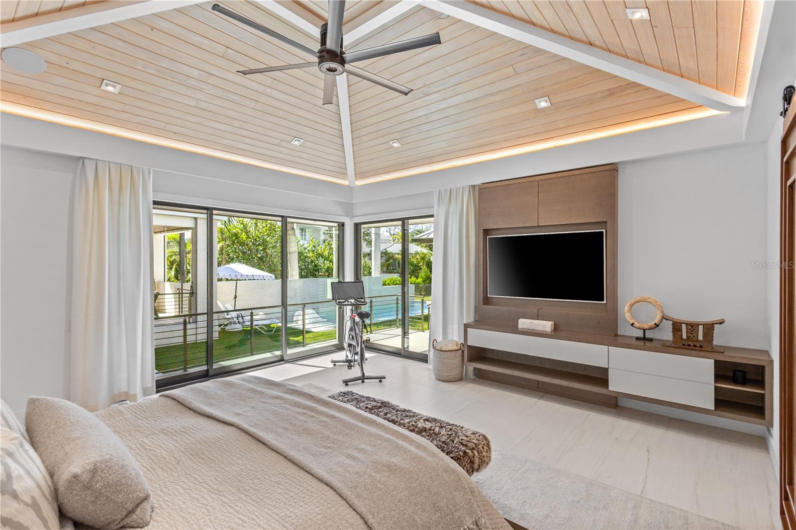 1808 FLOWER Dr SARASOTA, FL 34239