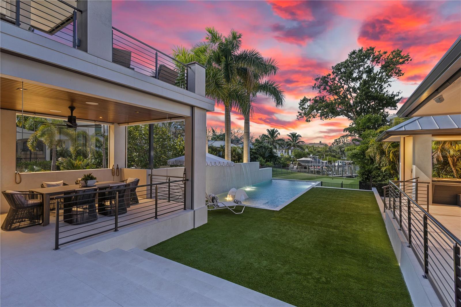 1808 FLOWER Dr SARASOTA, FL 34239