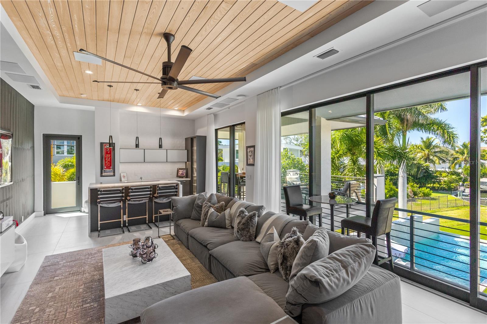 1808 FLOWER Dr SARASOTA, FL 34239