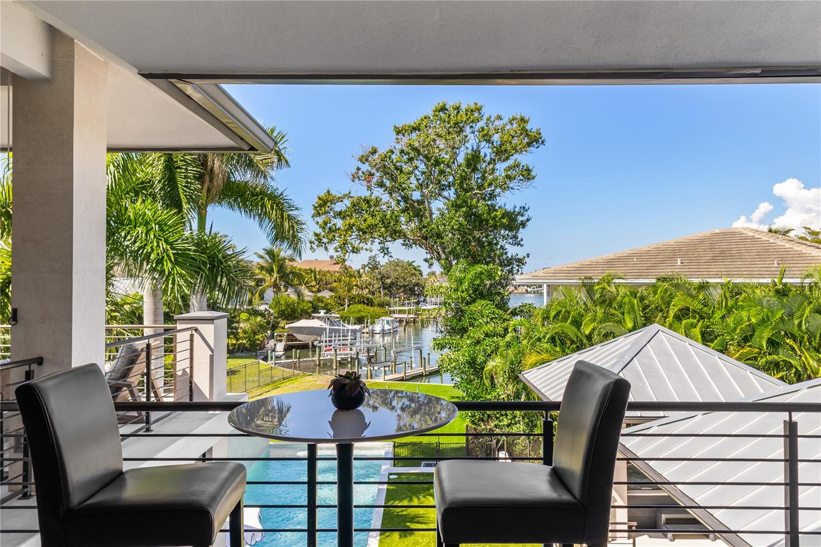 1808 FLOWER Dr SARASOTA, FL 34239