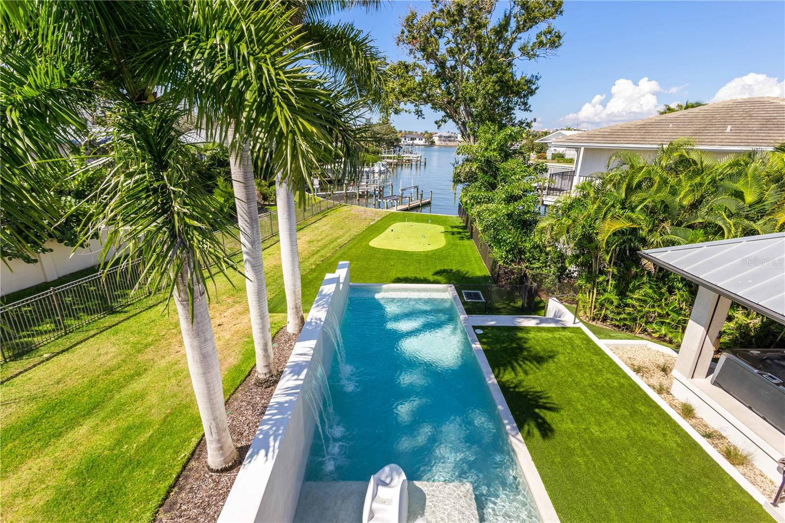 1808 FLOWER Dr SARASOTA, FL 34239