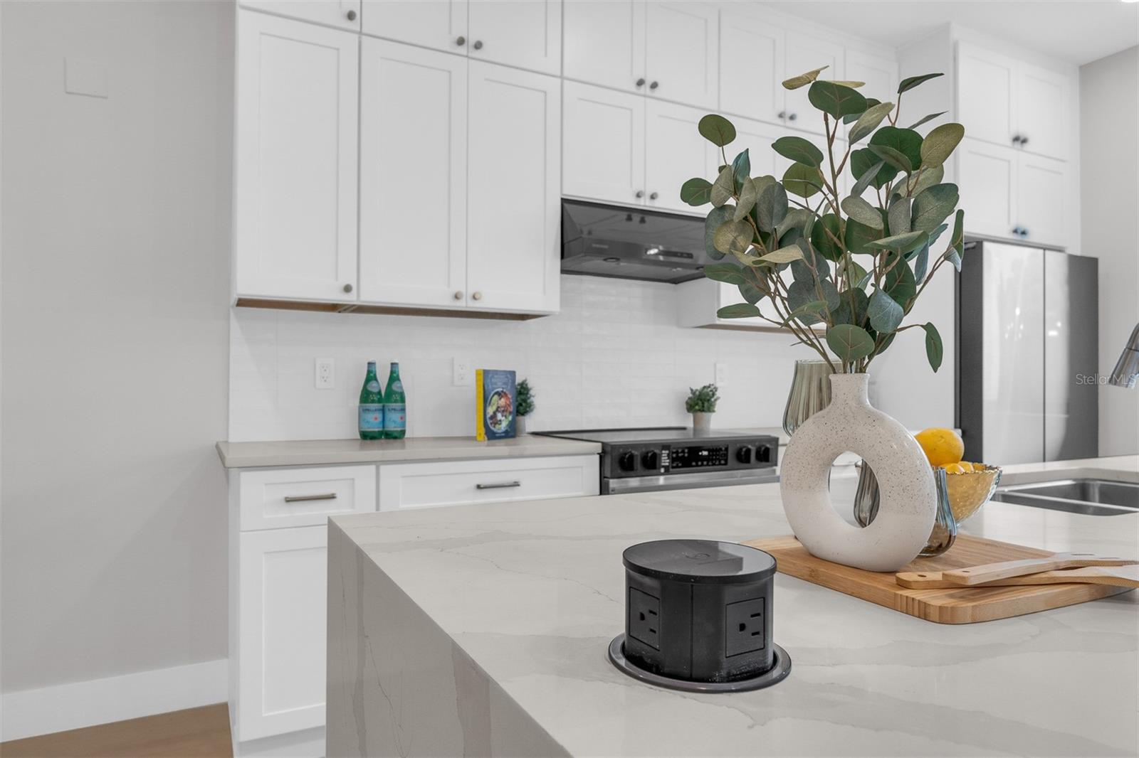 407 CALHOUN Pl ORLANDO, FL 32801