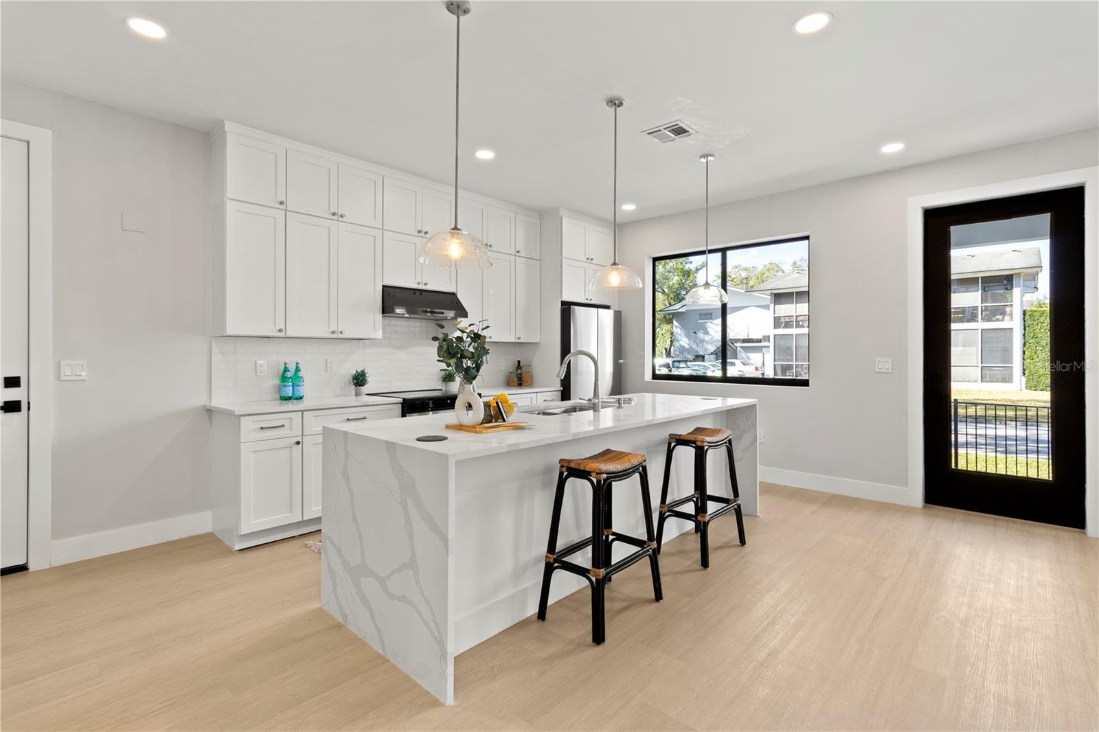 407 CALHOUN Pl ORLANDO, FL 32801