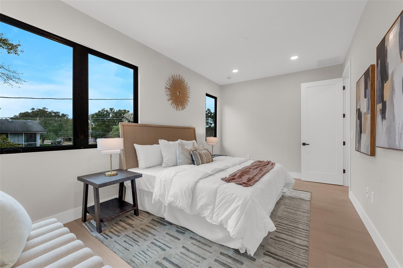 407 CALHOUN Pl ORLANDO, FL 32801